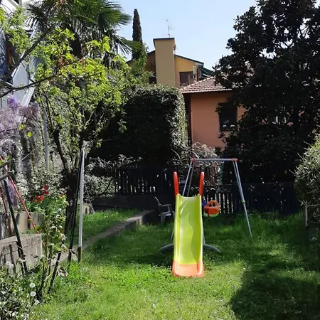 Giardino Quarcino House דירה קומו